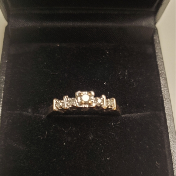 10kt gold ring and diamonds.